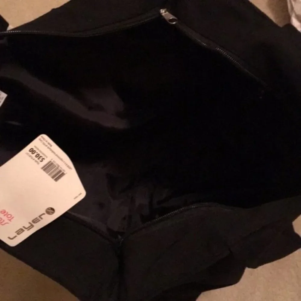 Layer 8 Studio Tote bag Black Strong is Beautifull